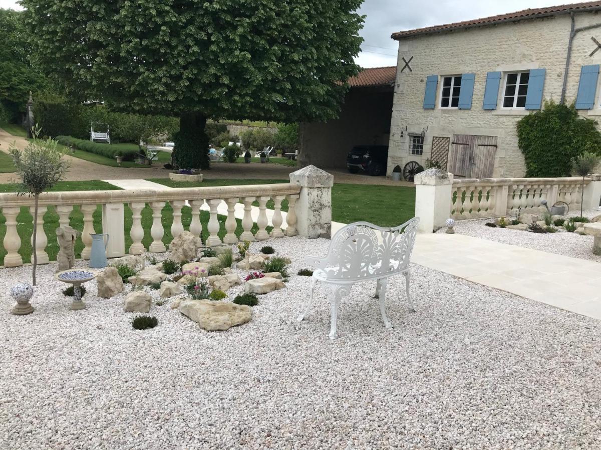 Le Four A Pain Otel Saint-Jean-dʼAngély Dış mekan fotoğraf